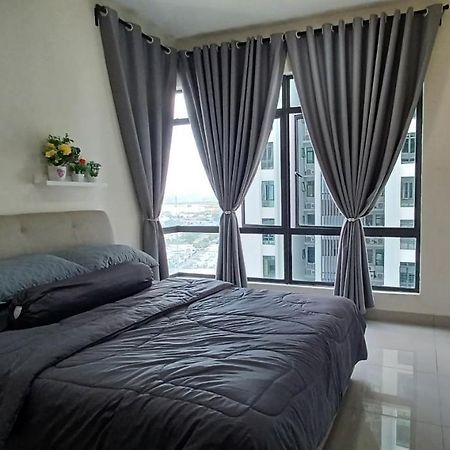 Homestay Arc Austin Hills Jb 4-5Pax Johor Bahru Exterior photo