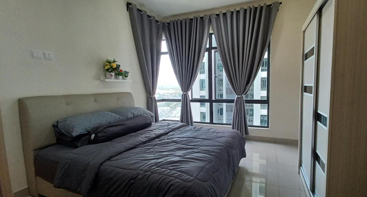 Homestay Arc Austin Hills Jb 4-5Pax Johor Bahru Exterior photo